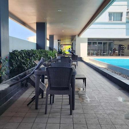 Avida Tower Free Airport Pick Up For 3 Nights Stay Or More Davao Екстер'єр фото